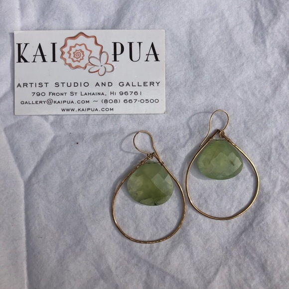 Gold with Semi-Precious Stone - Picture 2 of 2